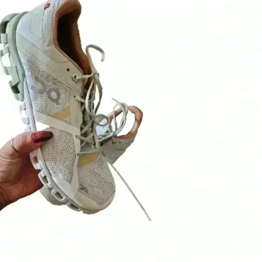 ON Running Women’s Cloudflow Running Shoes Aloe White Lightweight Performance 9